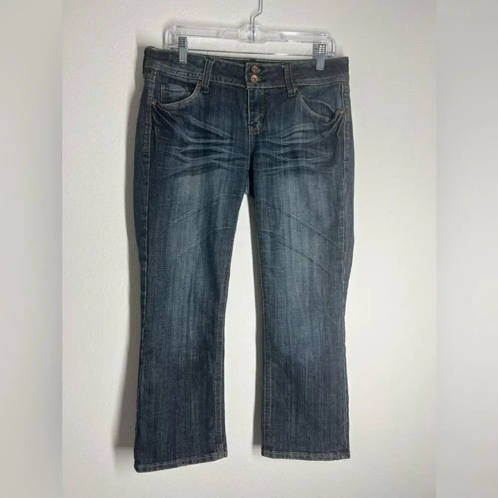 Refuge Jeans Womens 10 Blue Denim Crop Mid Rise Dark Wash Outdoors 32x24